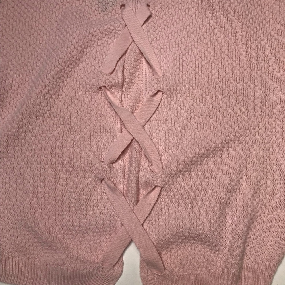 Pink sweater - Picture 2 of 4